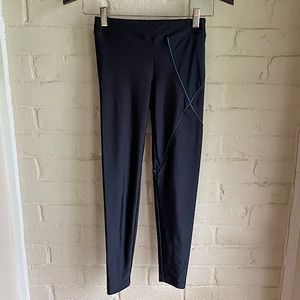 Koral by Llana Kugel black & light blue workout running leggings size small